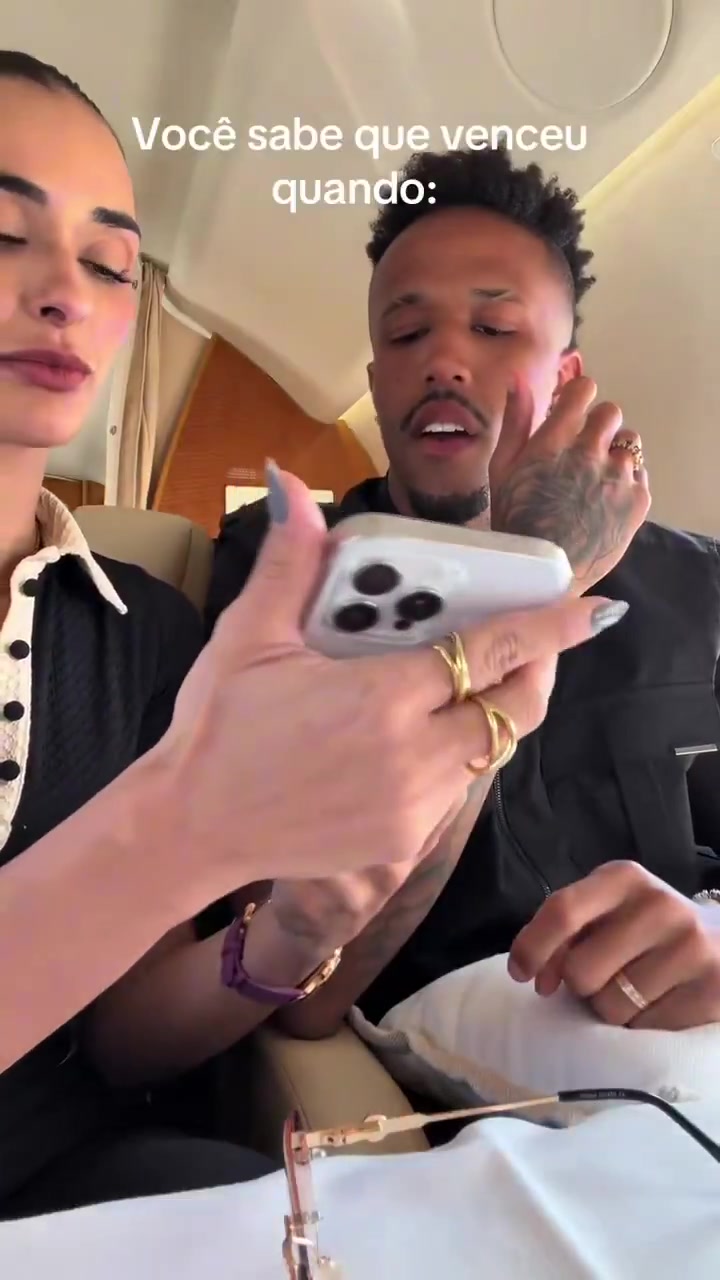 你敢玩吗?女友对米利唐进行忠诚度测试，录视频检查手机?