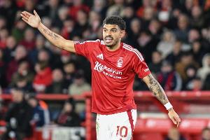 记者：热刺已与森林就吉布斯-怀特进行谈判，转会费最低6000万镑